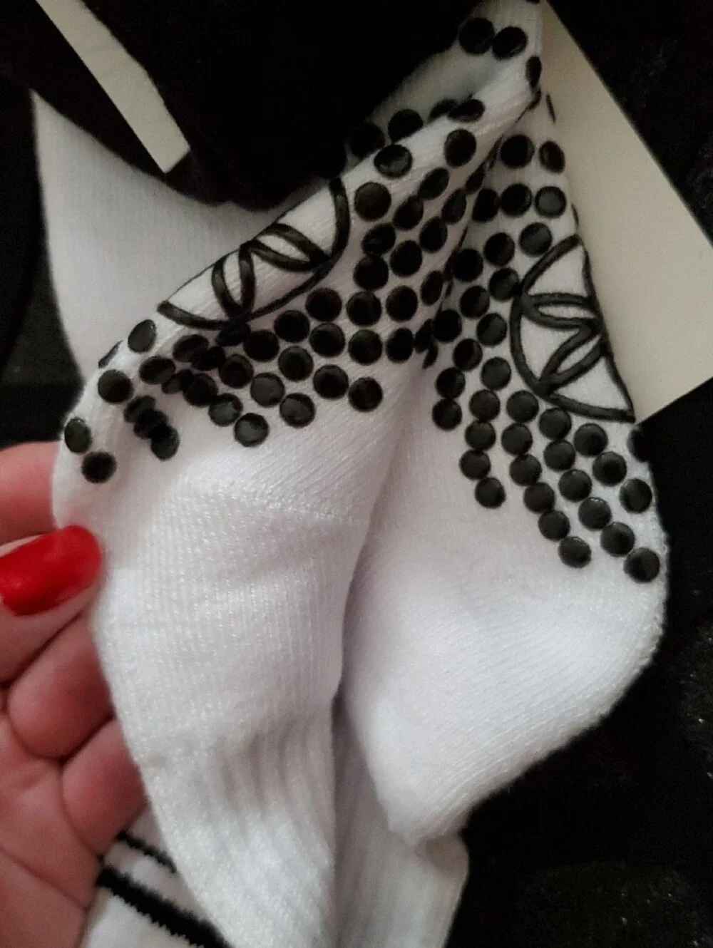 GAIAM Black & White Grippy Crew Socks - 2-Pack
